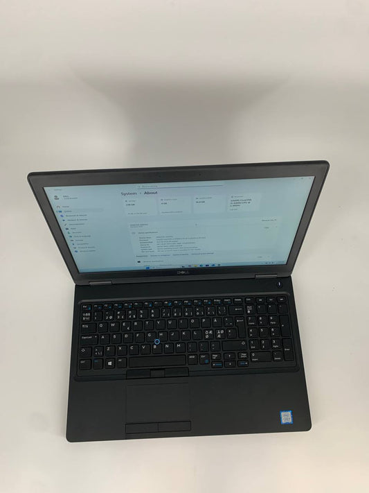 Laptop Dell Precision 3530 / 15,6" FHD / i5-8300H / 16GB / 256GB SSD / Windows 11