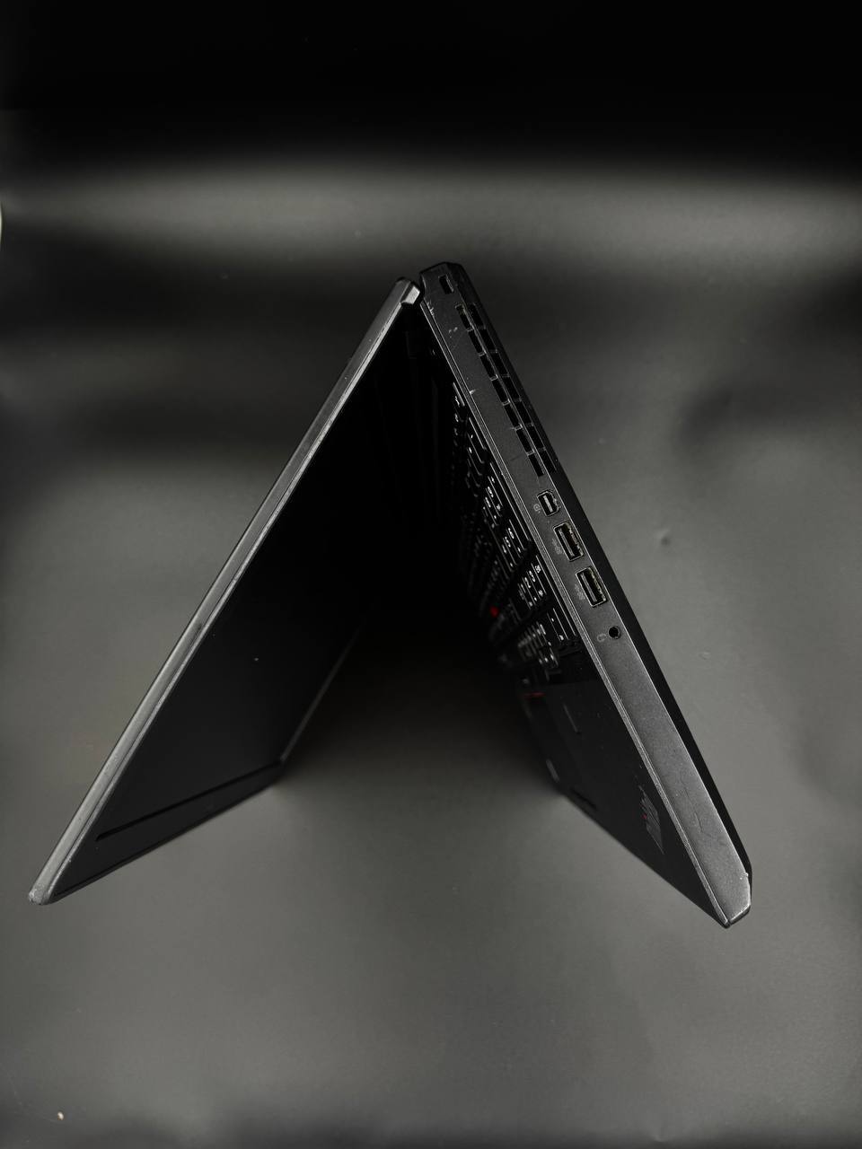 Laptop Lenovo ThinkPad P51 / 15,6" FHD / i7-7820HQ / 16GB / 240GB SSD / Quadro M2200 / Windows 10