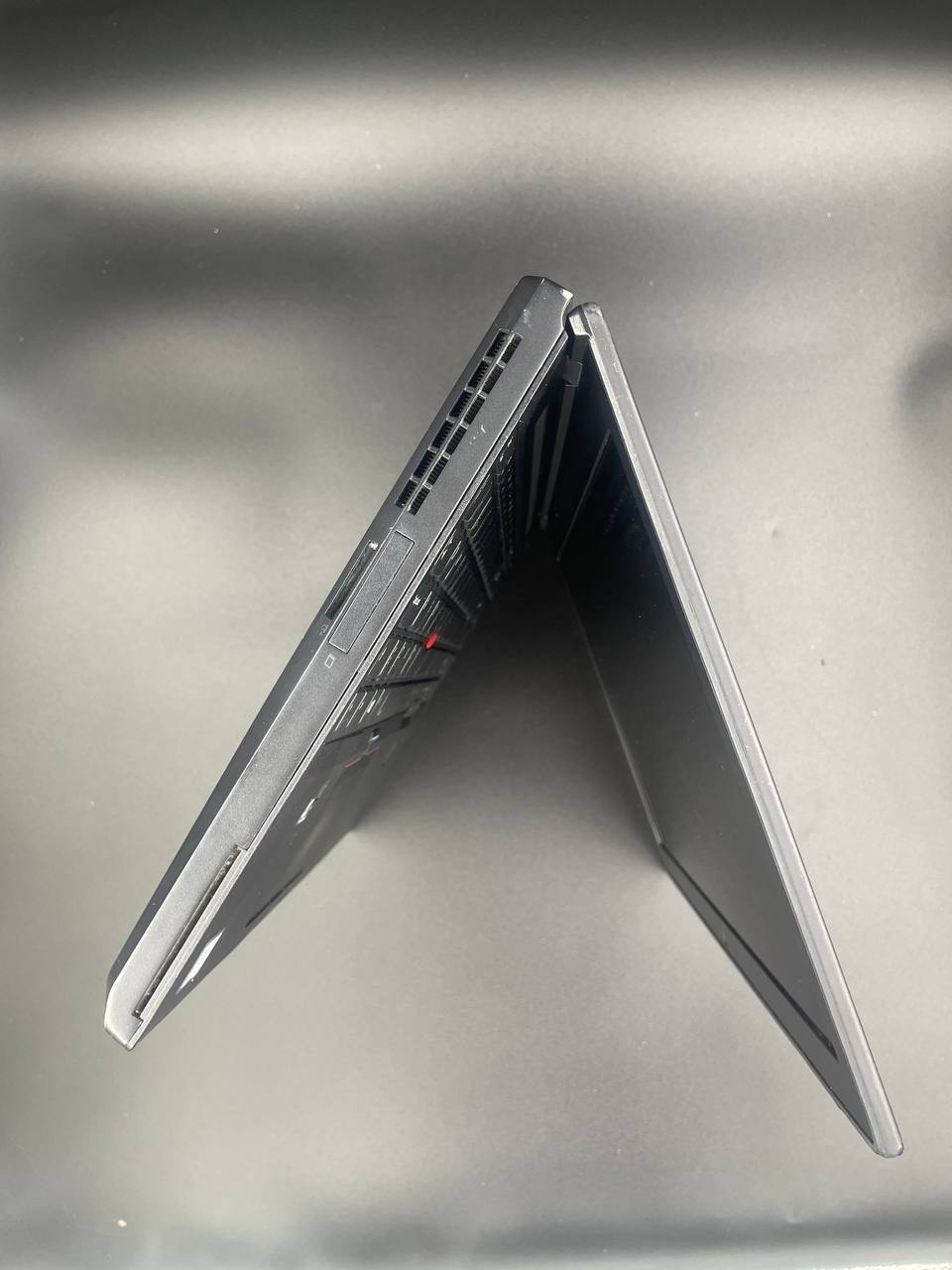 Laptop Lenovo ThinkPad P51 / 15,6" FHD / i7-7820HQ / 16GB / 240GB SSD / Quadro M2200 / Windows 10