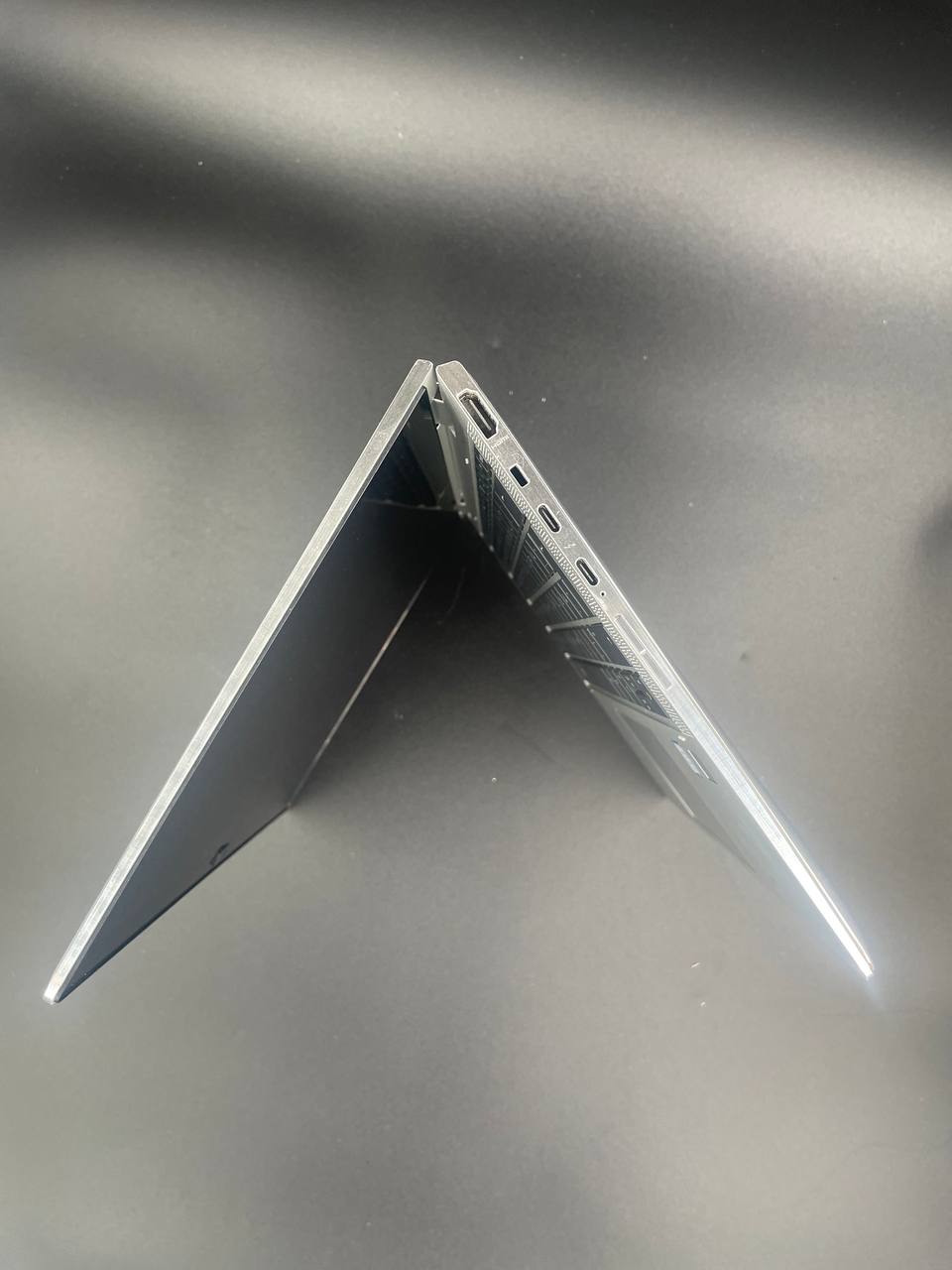 Laptop HP EliteBook x360 1030 G3 Touch / 13,3" FHD / i7-8250U / 16GB / 256GB SSD / Windows 11