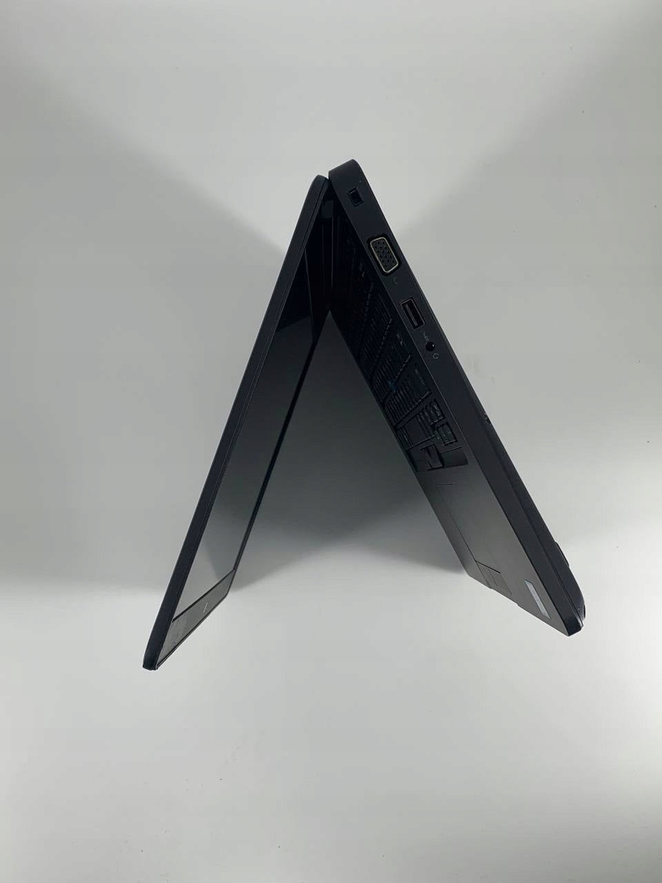 Dell Latitude 5490 Poleasingowy | i5-8350U | 16GB | 256SSD | Win11