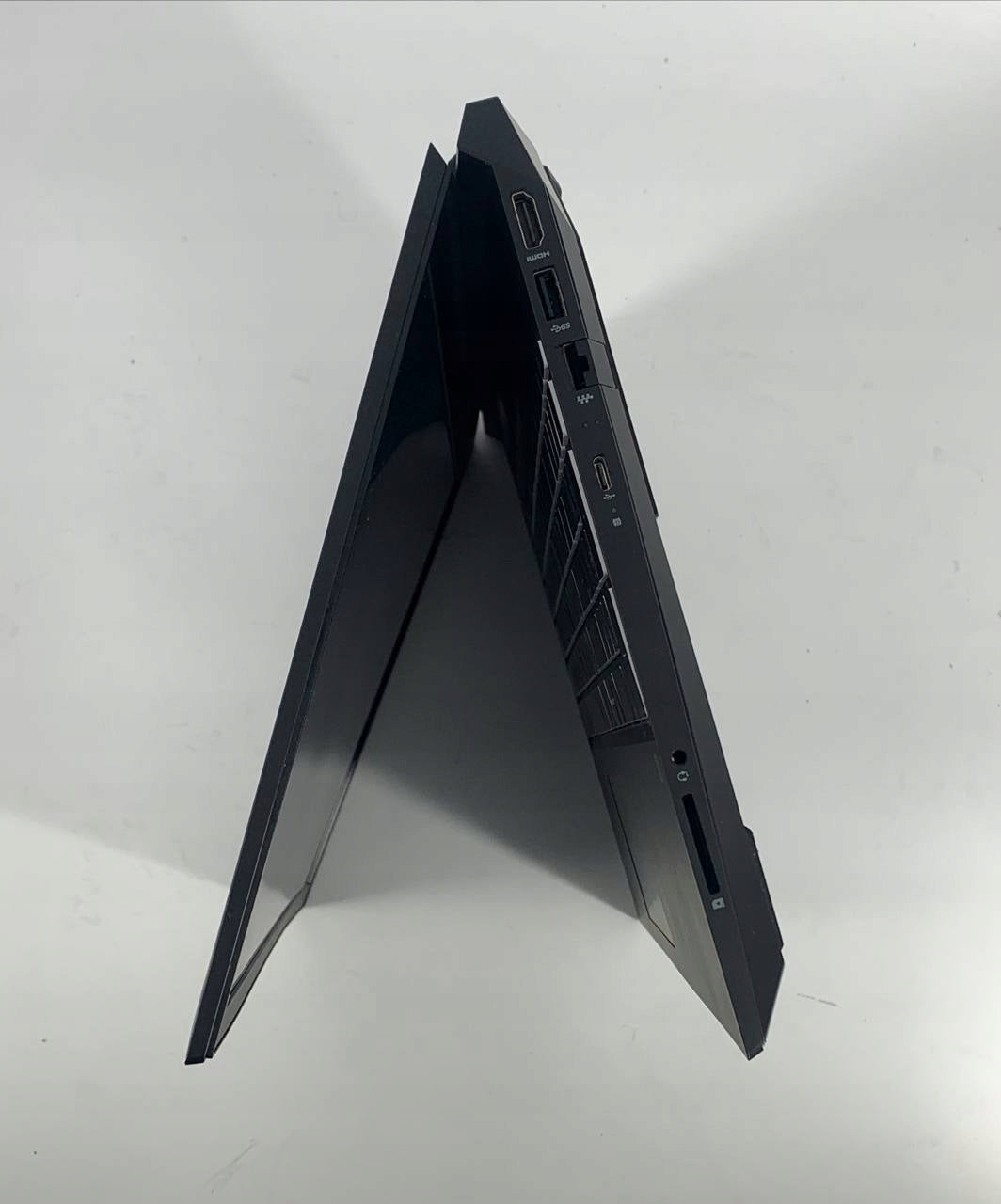 HP Pavilion Gaming 15 | Ryzen 5 5600H | 16GB RAM |512GB SSD|RTX 3050| Win11