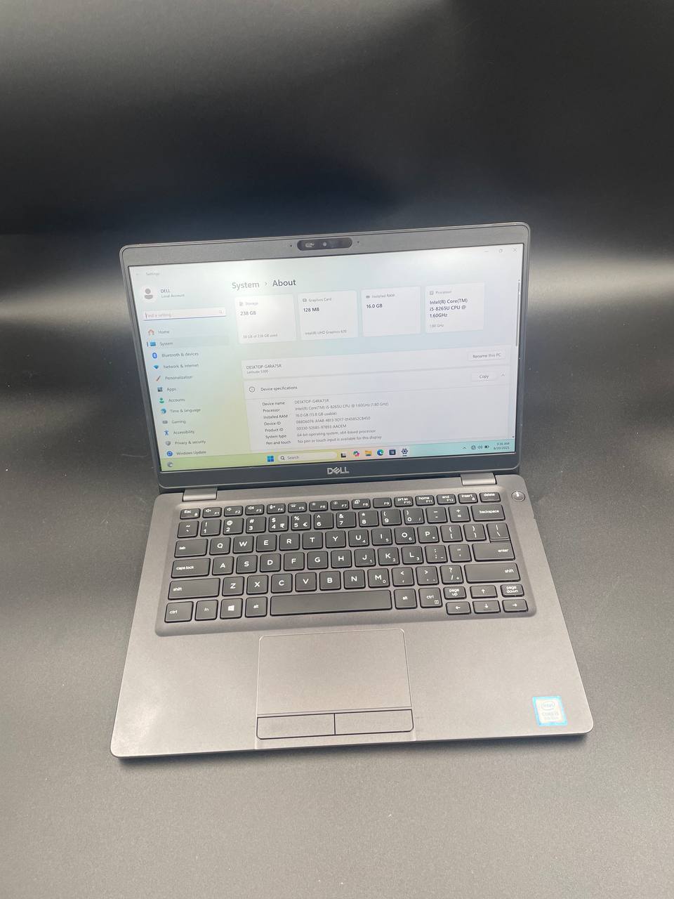 Laptop Dell Latitude 5300 / 13,3" FHD / i5-8265U / 16GB / 256GB SSD / Windows 11