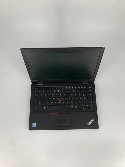 Laptop biznesowy Lenovo ThinkPad L390 / 13,3" HD / i3-8145U / 16GB / 256GB SSD / Windows 10