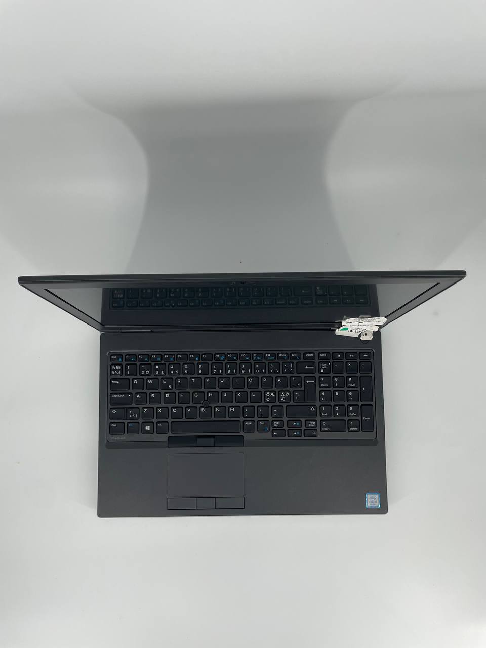 Laptop Dell Precision 7540 / 15,6" FHD / i7-9850H / 16GB / 256GB SSD / Quadro T2000 / Windows 11