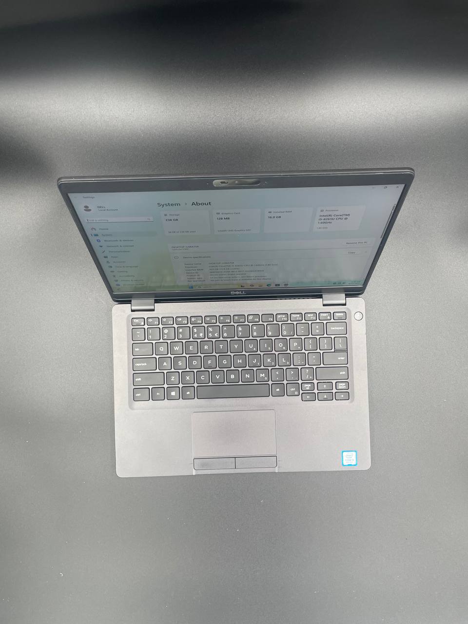 Laptop Dell Latitude 5300 / 13,3" FHD / i5-8265U / 16GB / 256GB SSD / Windows 11