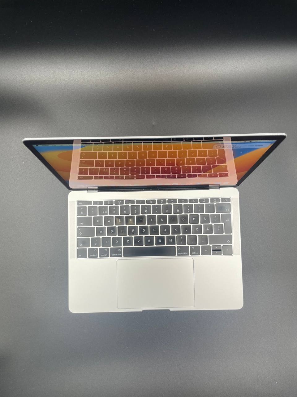Apple MacBook Pro A1708 / 13,3" Retina / i5-7360U / 8GB / 256GB SSD / macOS