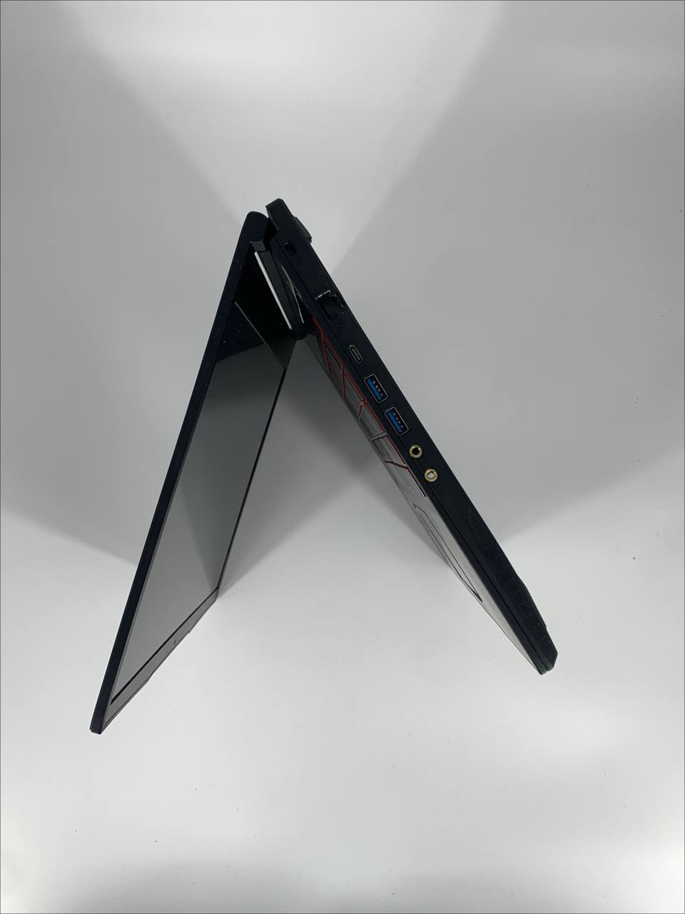 Laptop Gemingowy MSI GF63 / 15,6" FHD / i7-11800H / 16GB / 500GB SSD / RTX 3050 / Windows 11 Home