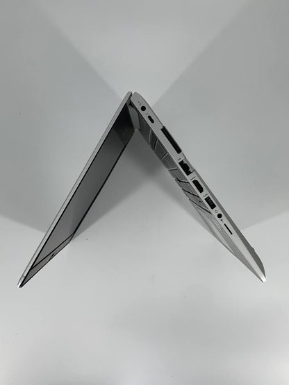 Laptop biznesowy HP EliteBook 830 G5 / 13,3" FHD / i5-8250U / 16GB / 256GB SSD / Windows 11