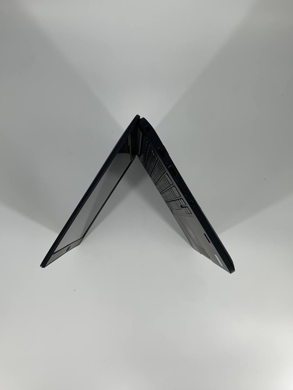 Laptop Dell Latitude 7390 / 13,3" FHD / i5-8350U / 8GB / 256GB SSD / Windows 11