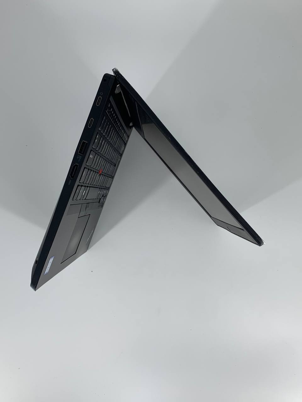 Laptop biznesowy Lenovo ThinkPad L390 / 13,3" HD / i3-8145U / 16GB / 256GB SSD / Windows 10