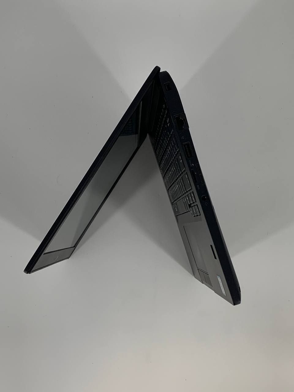 Laptop Dell Latitude 7280 / 12,5" FHD / i7-7600U / 16GB / 256GB SSD / Windows 10