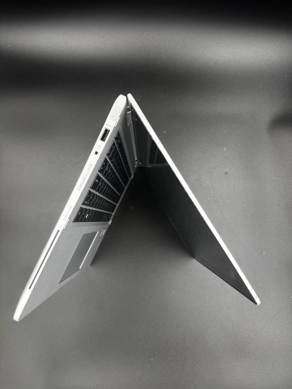 Laptop HP EliteBook x360 1030 G2 Touch / 13,3" FHD / i5-7200U / 8GB / 256GB SSD / Windows 11