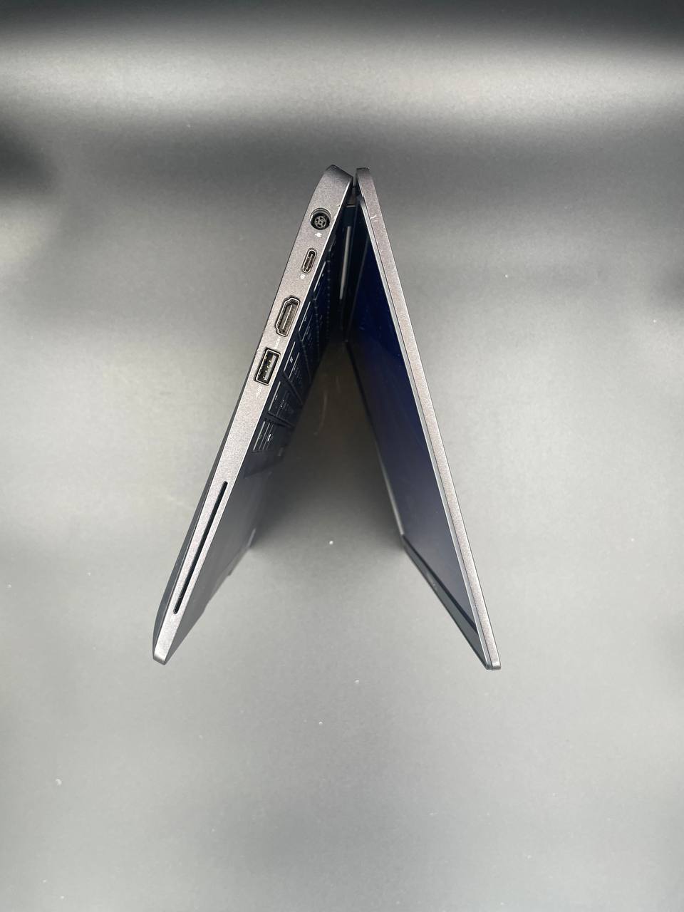 Laptop Dell Latitude 5300 / 13,3" FHD / i5-8265U / 16GB / 256GB SSD / Windows 11